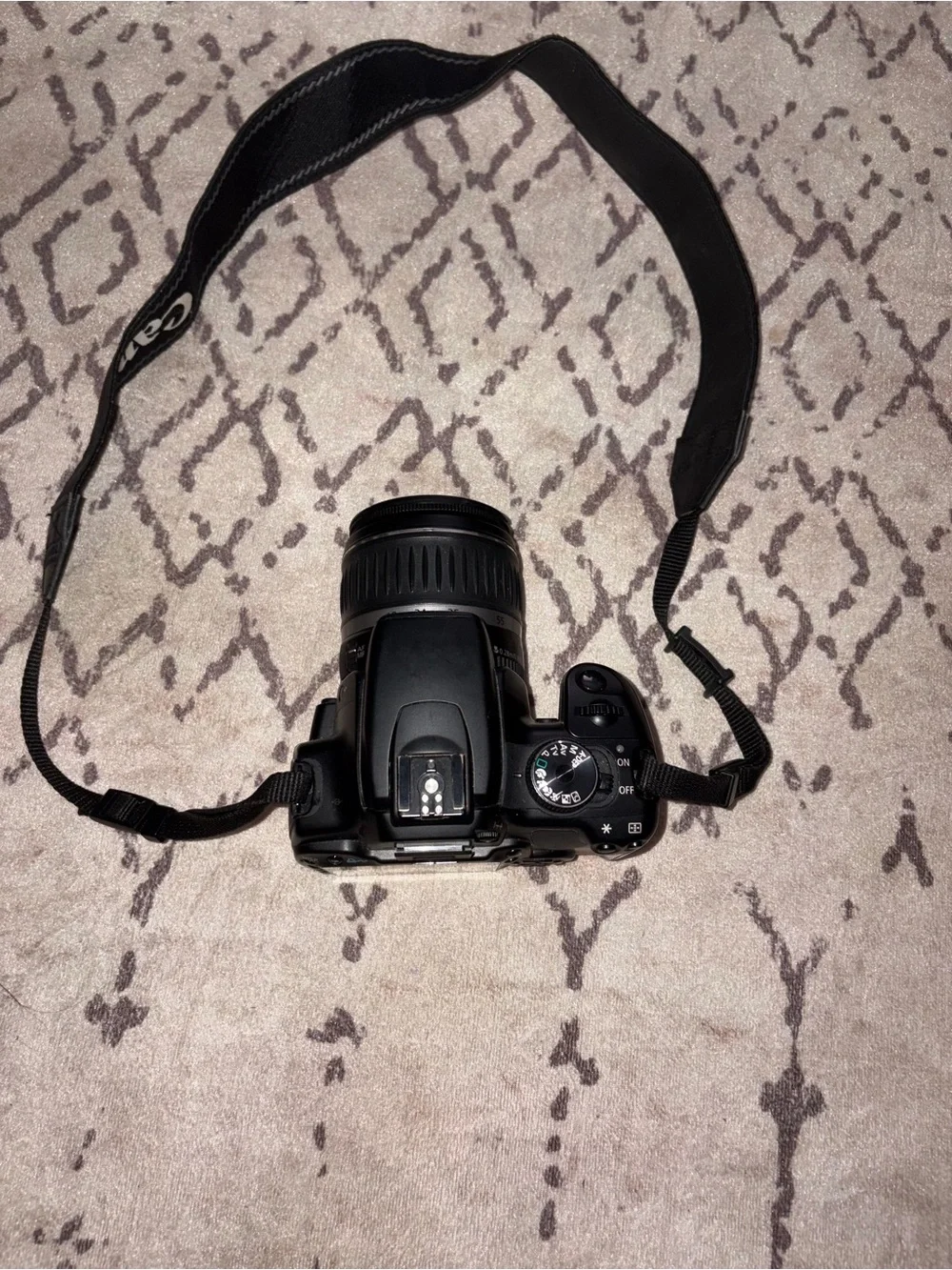 Canon DSLR Camera in Black with 18-55mm Kit Lens